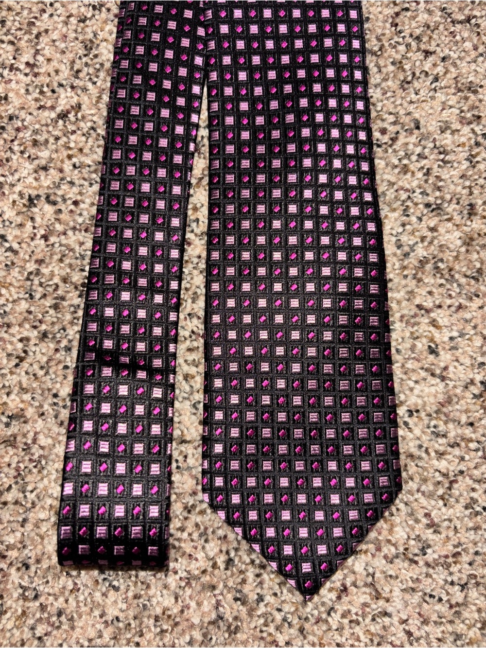 Joseph Abboud NWT Men's Black Neck Tie with Pink Square Pattern 100% Silk